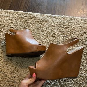 Steve Madden leather heels